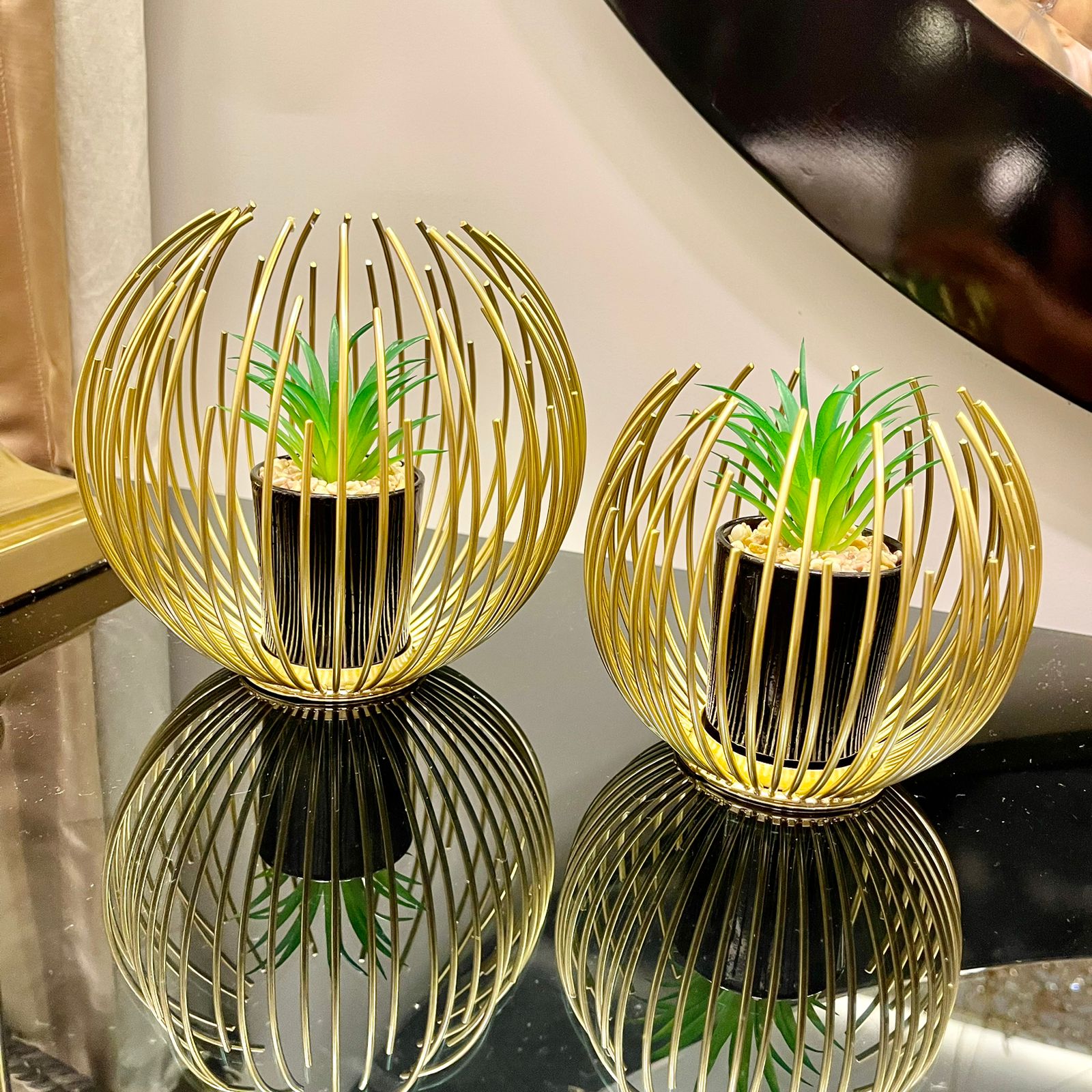 GOLDEN GLOBE DECOR WITH PLANTER INSIDE