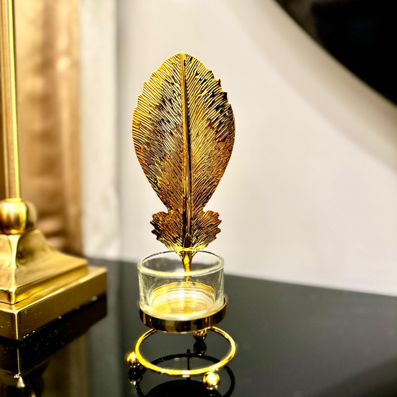 Metal Golden Leaf Decor Candle Holder.